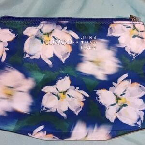 Jonathan Cohen X Clinque Blue and White Floral Cosmetic Bag